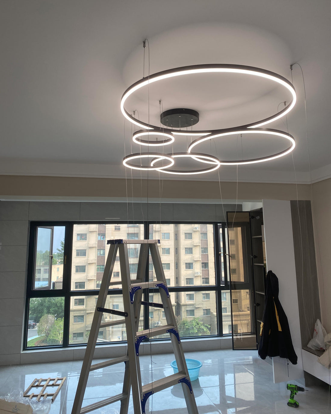 Multi-Ring LED Chandelier - LM1021 - Lumora
