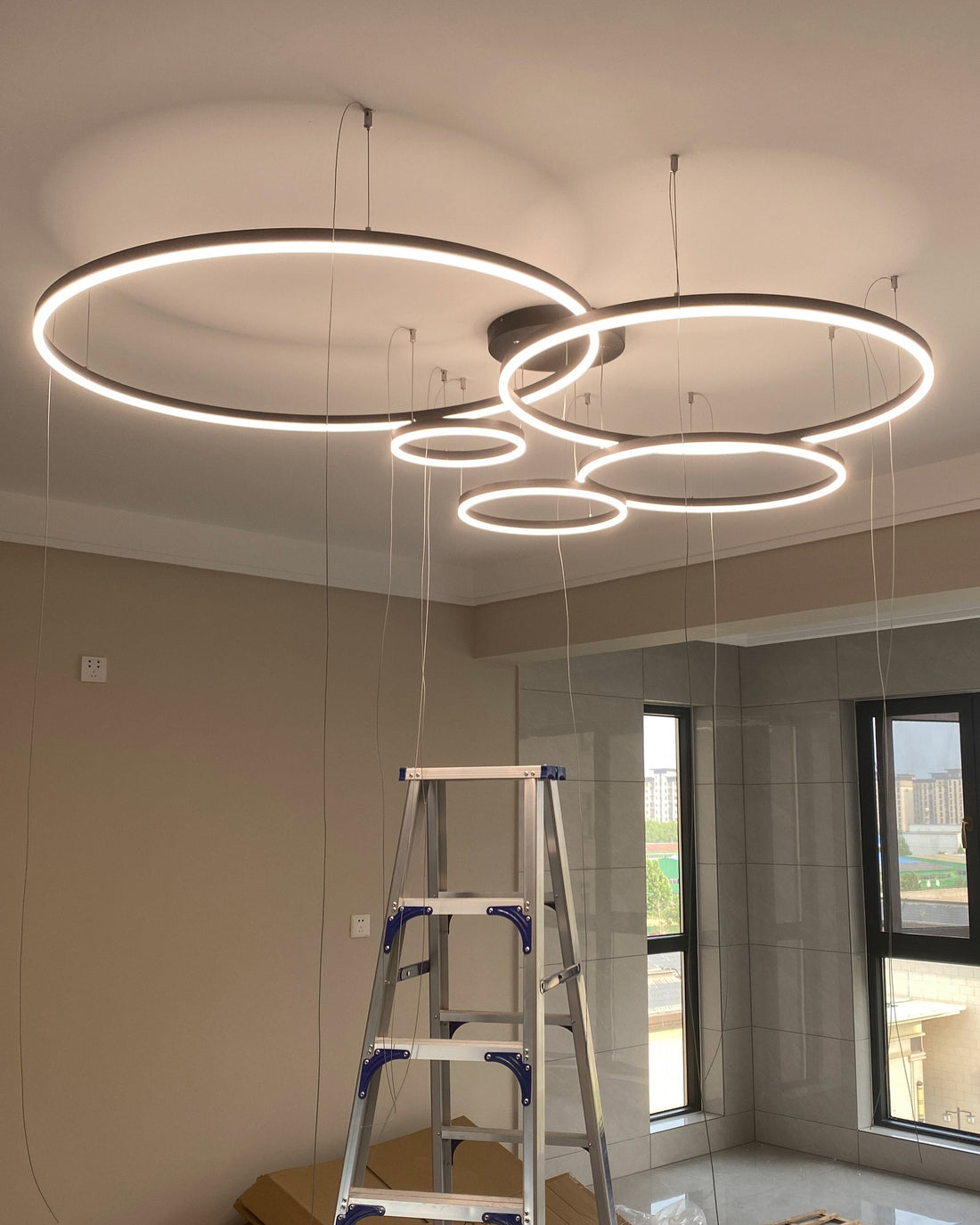Multi-Ring LED Chandelier - LM1021 - Lumora