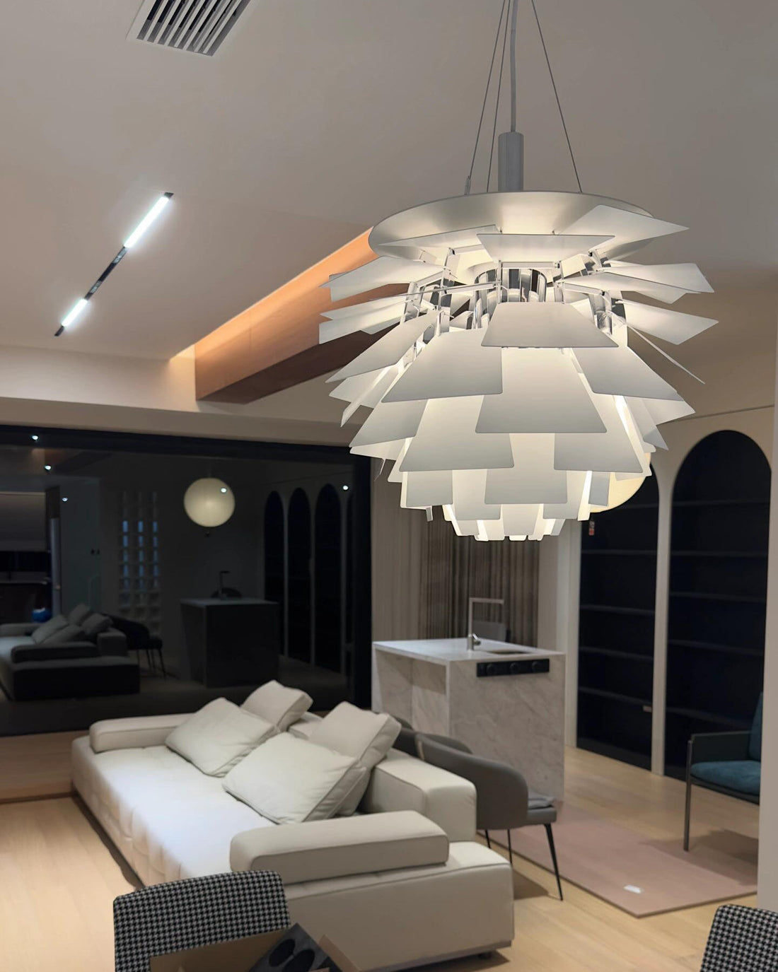 Modern Artichoke Pendant Light – LM1065 - Lumora