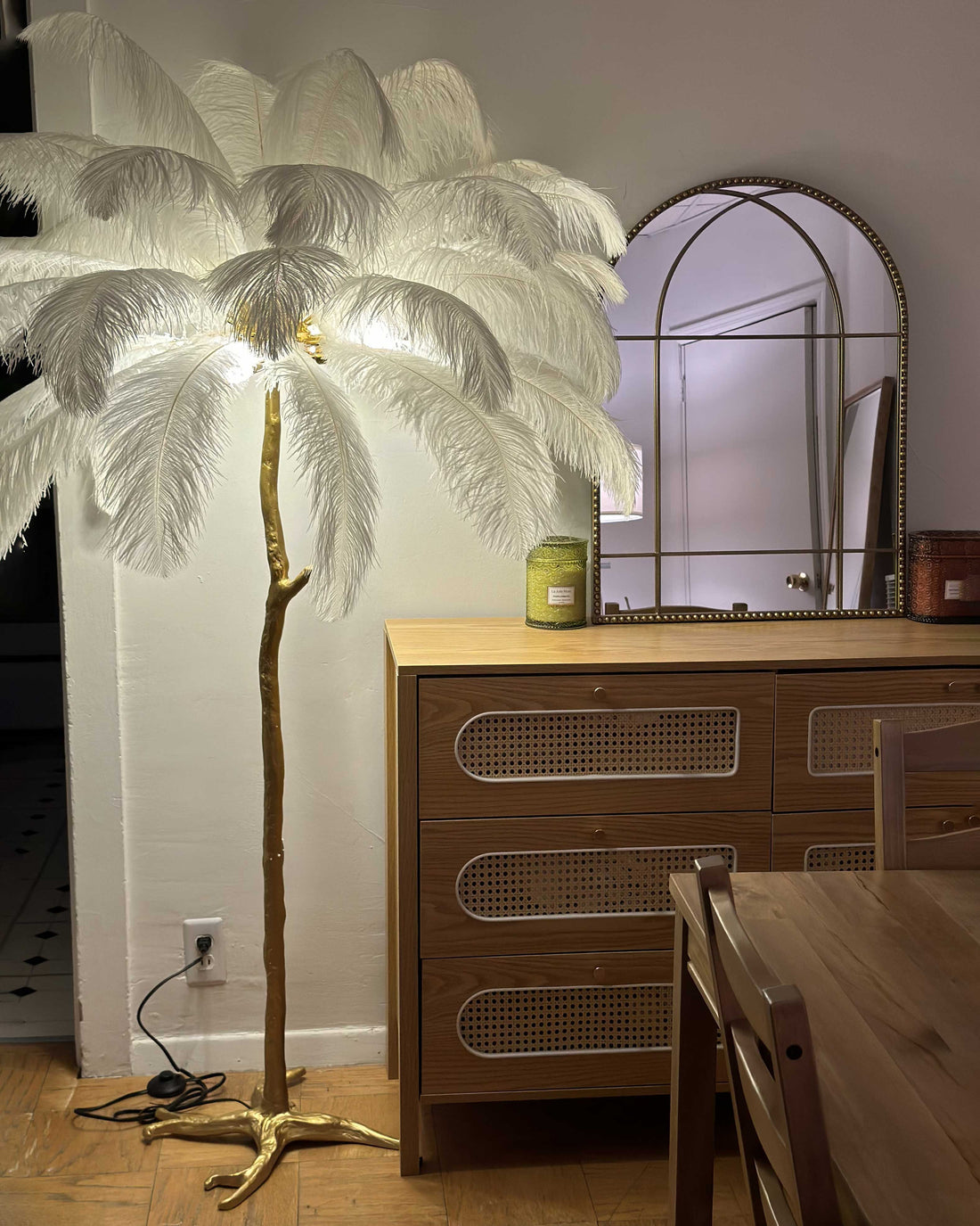 Ostrich Feather Luxury Floor Lamp - LM1016 - Lumora